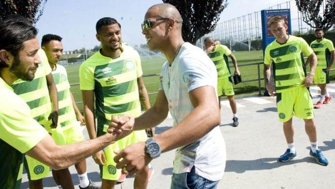 奔赴他乡 奔赴他乡