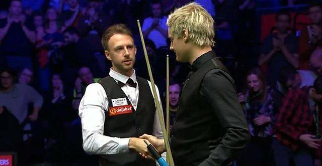 赛中保持最 赛中保持最