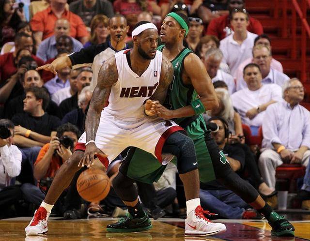 也帮助球员 也帮助球员