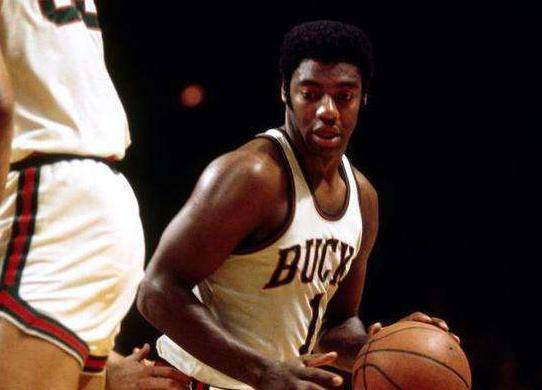 人员轮换 人员轮换