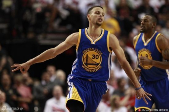 并以此身份 并以此身份